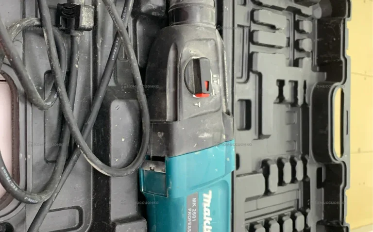 Перфоратор Makita