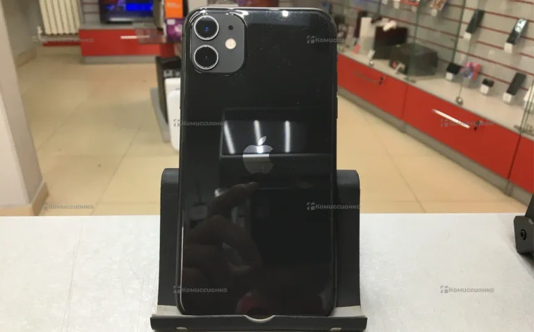 Apple iPhone 11 4/128 ГБ
