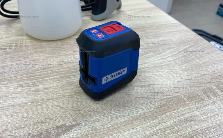 Лазерный уровень Зубр Крест