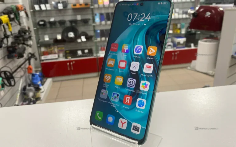 Huawei nova 12i 8/256 царапины по корпусу