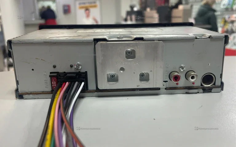 Автомагнитола  Kendoow KMM-100GY