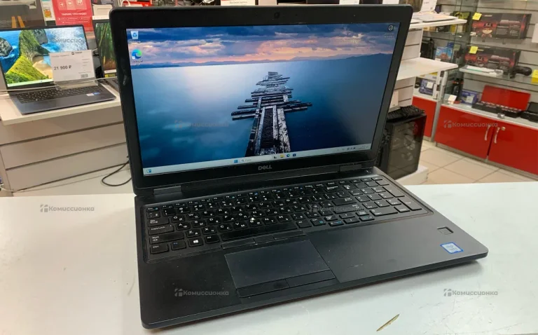 Ноутбук Dell Latitude 5590