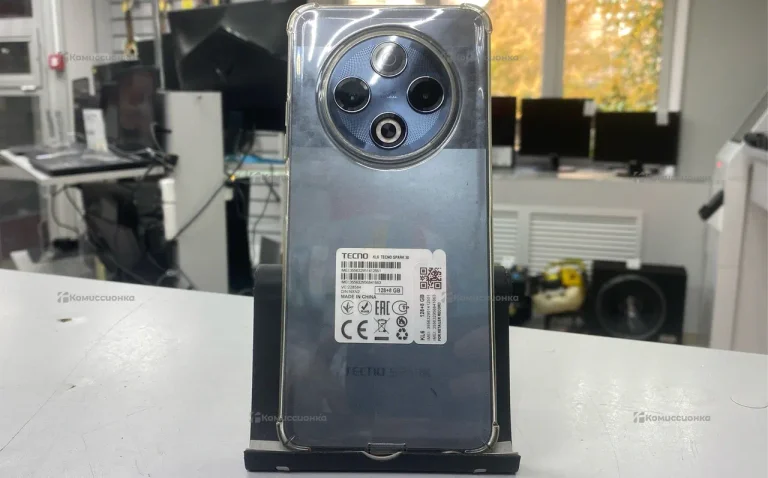 Tecno spark 30 4/128.