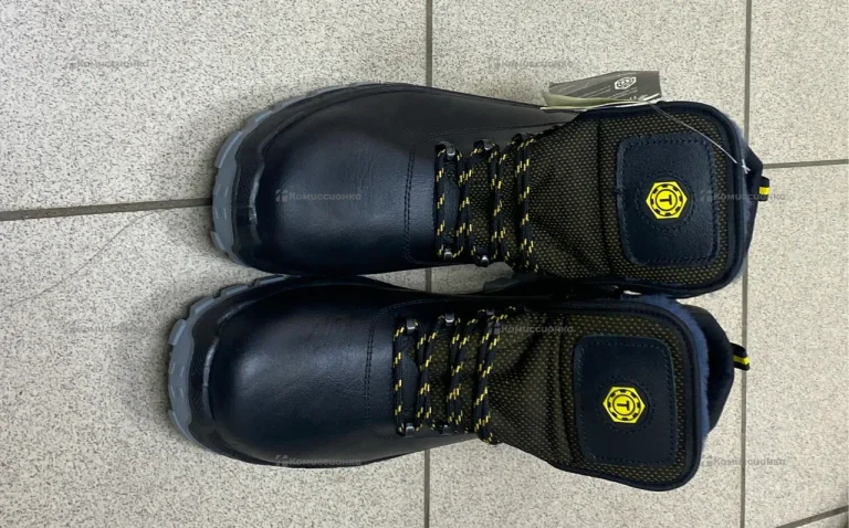 Ботинки зимние 47