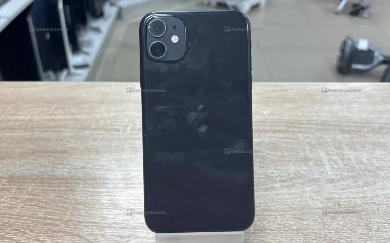 Apple iPhone 11 4/128 ГБ