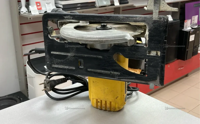 Дисковая пила STANLEY SC16