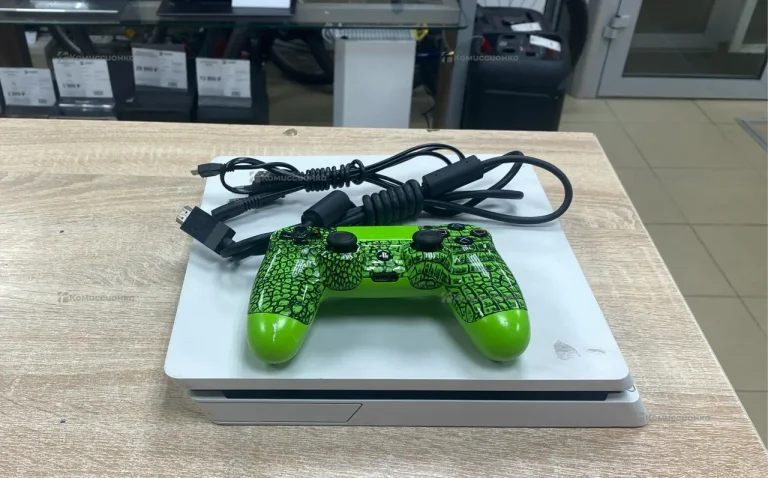 Приставка PS4. ps slim