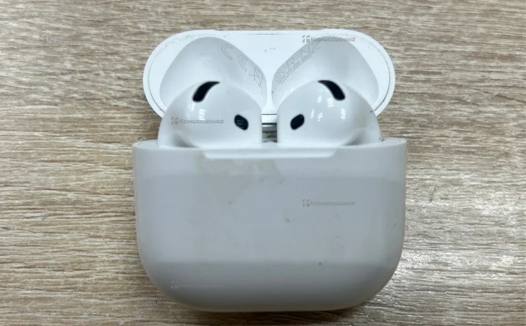 Наушники  AirPods 4