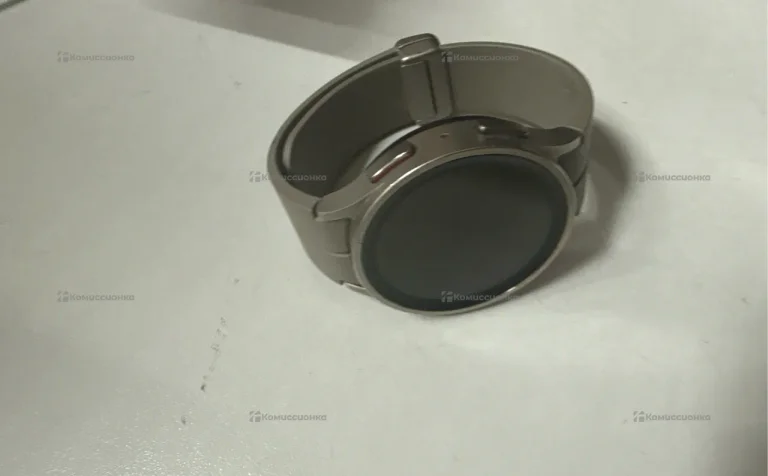 Часы  Samsung Galaxy Watch 5 Pro