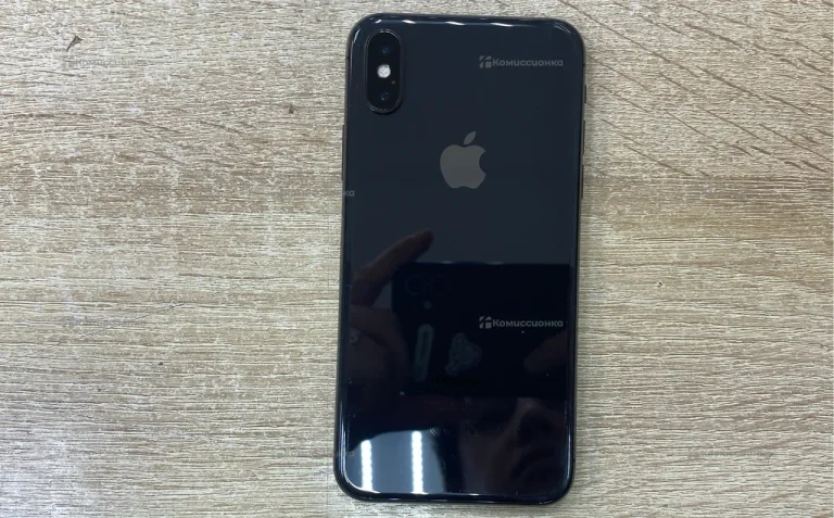 Apple iPhone XS 4/64 ГБ