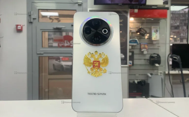 Tecno Spark 30C 4/128 ГБ