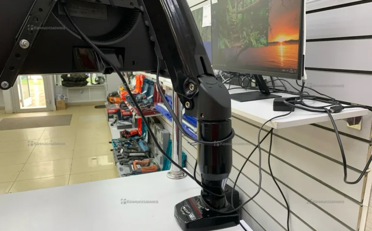 Монитор Samsung C24RG50FZI