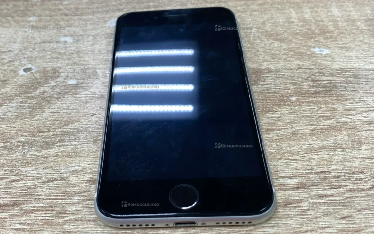 Apple iPhone SE 2/64 ГБ