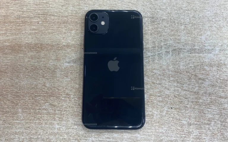 Apple iPhone 11 4/64 ГБ