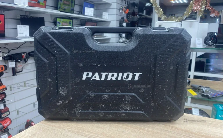 Перфоратор Patriot RH243Q