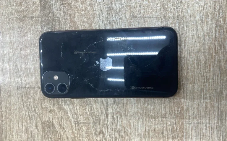 Apple iPhone 11 4/128 ГБ