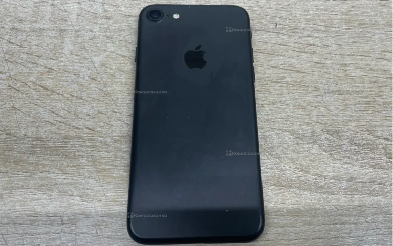 Apple iPhone 7 2/32 ГБ