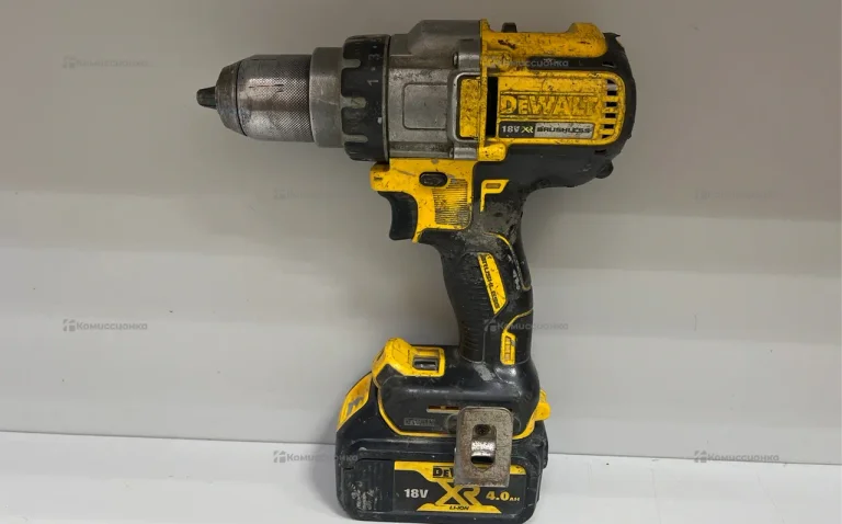 Дрель-шуруповерт dewalt DCD996P2