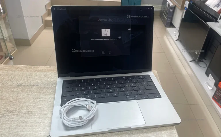 Ноутбук  MacBook 14pro m3