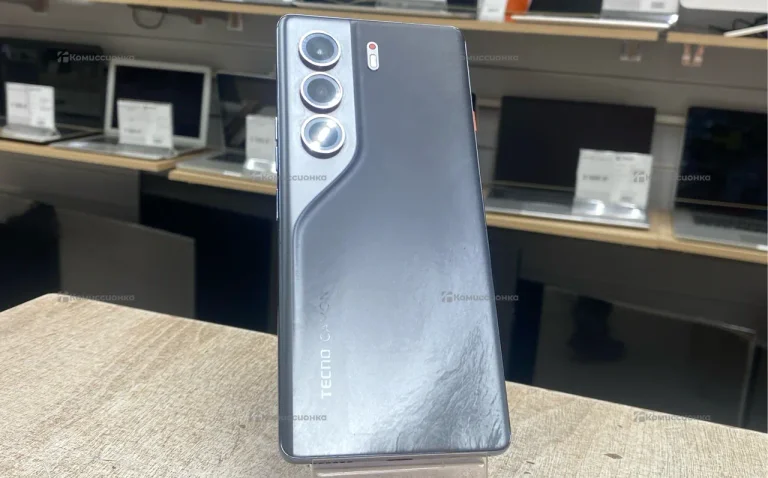 Tecno Camon 40 Pro 12/256 ГБ