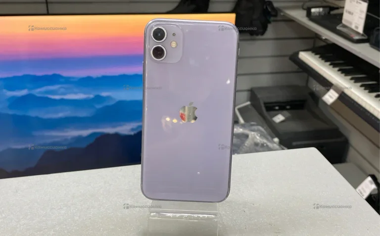 Apple iPhone 11 4/64 ГБ