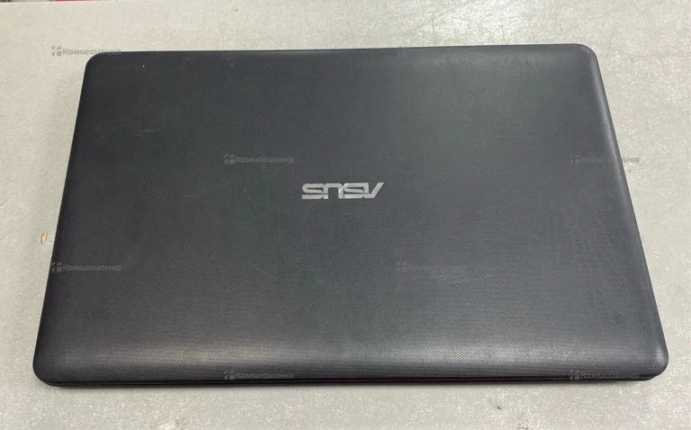 Ноутбук Asus X751L
