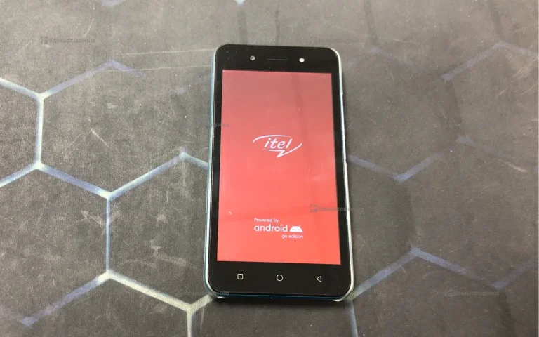 Itel A17 1/16 ГБ