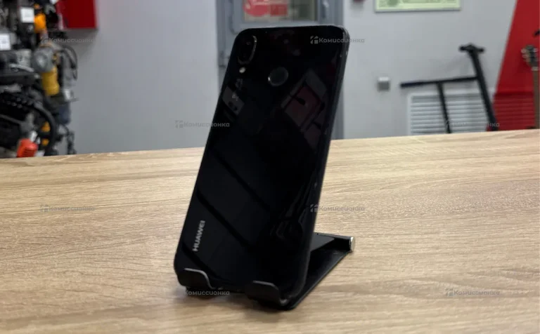 Huawei P20 lite 4/64 ГБ