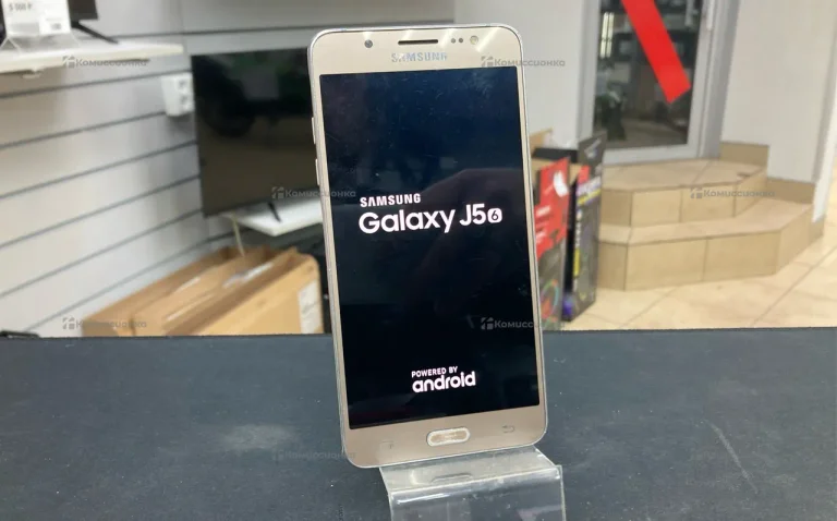 Samsung Galaxy J5 2/32 ГБ