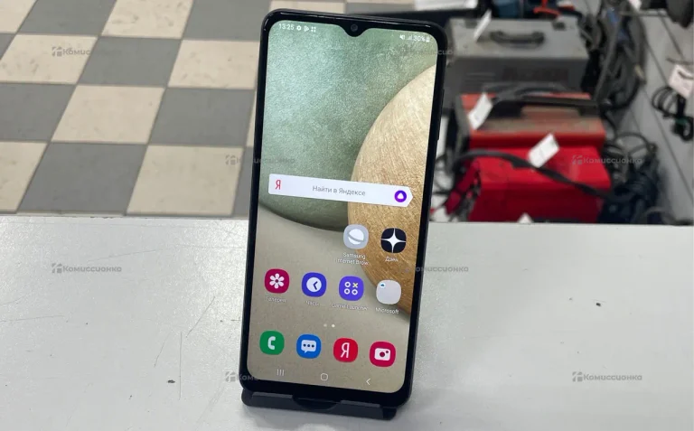 Samsung Galaxy A12 3/32 ГБ