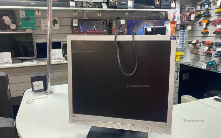Монитор BenQ FP72E