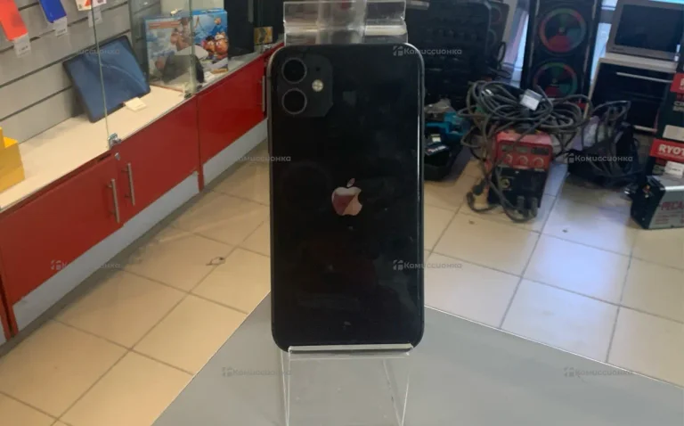 Apple iPhone 11 4/128 ГБ