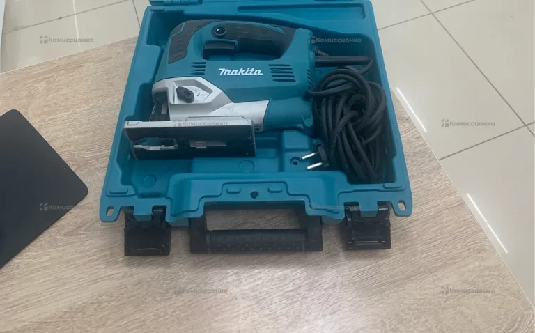 Электролобзик makita JV0600K