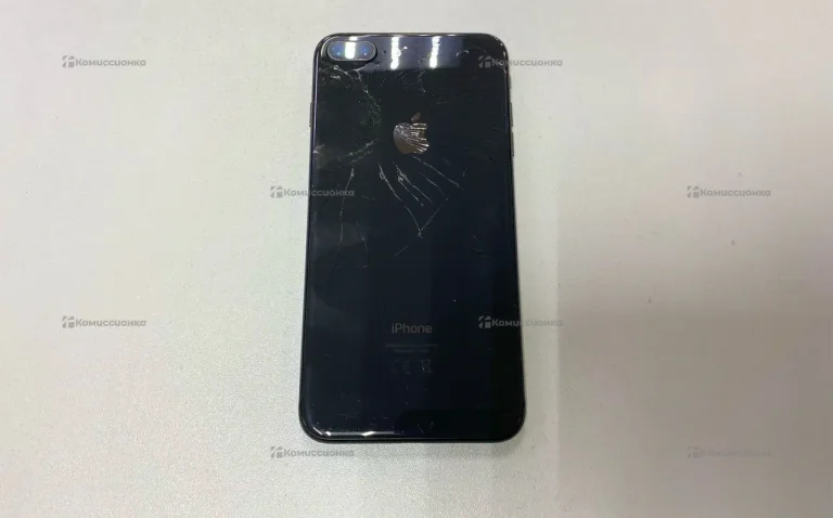 Apple iPhone 8 Plus 3/64 ГБ