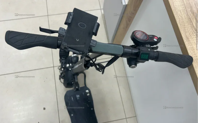 Самокат Kugo M5