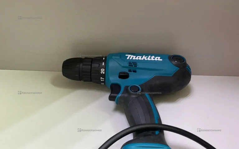 Сетевая дрель-шуруповерт Makita DF0300