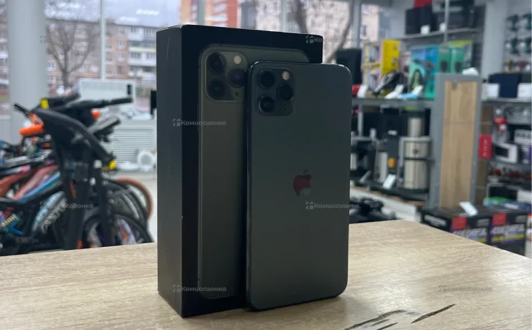 Apple iPhone 11 Pro Max 4/64 ГБ