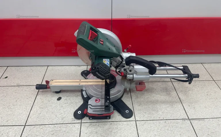 Торцовочная пила metabo KGS 216
