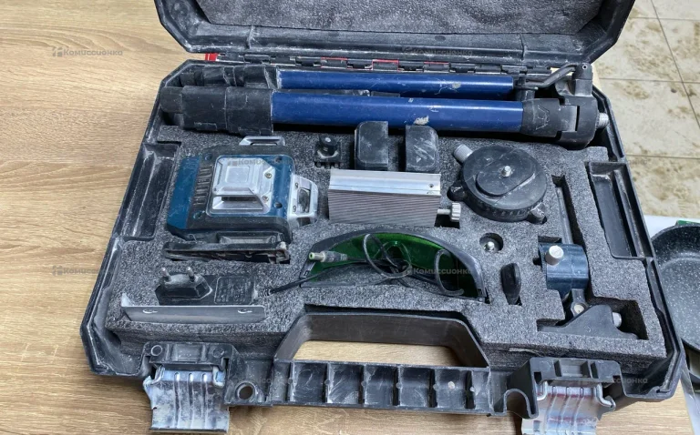 Лазерный уровень BOSCH(rep)