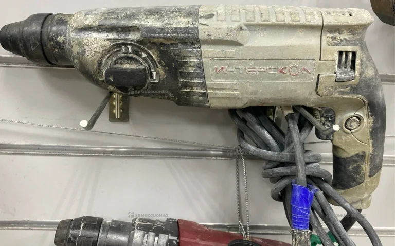 Перфоратор Интерскол П-26/800ЭР