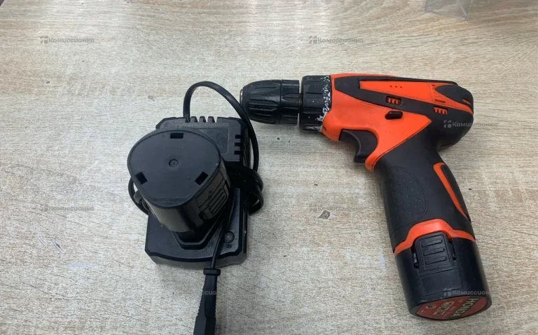 Шуруповерт No name