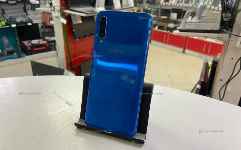 Samsung Galaxy A50 4/64 ГБ