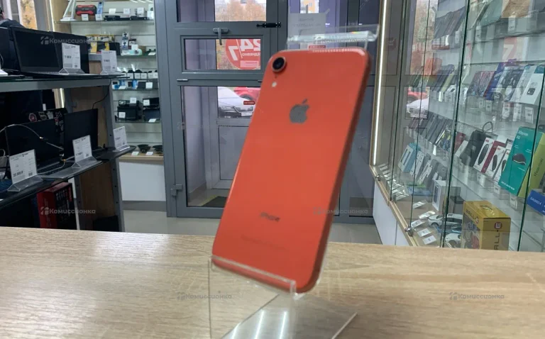 Apple iPhone XR 3/128 ГБ