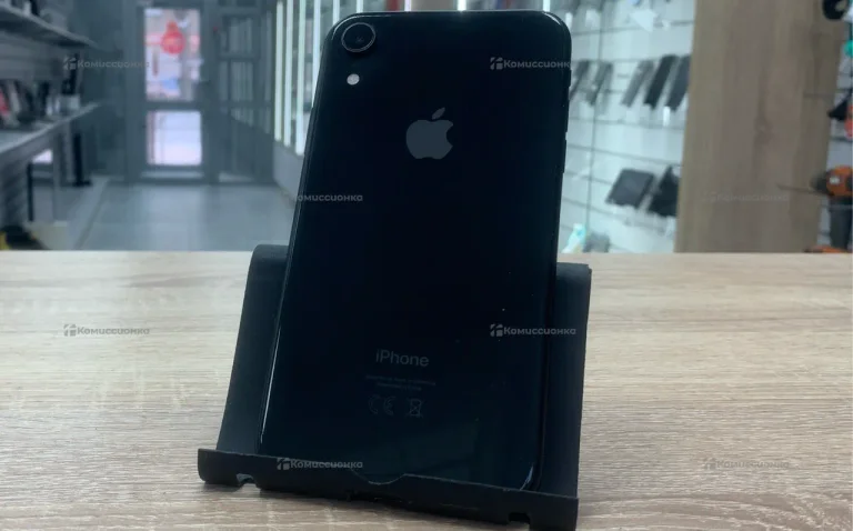 Apple iPhone XR 3/128 ГБ