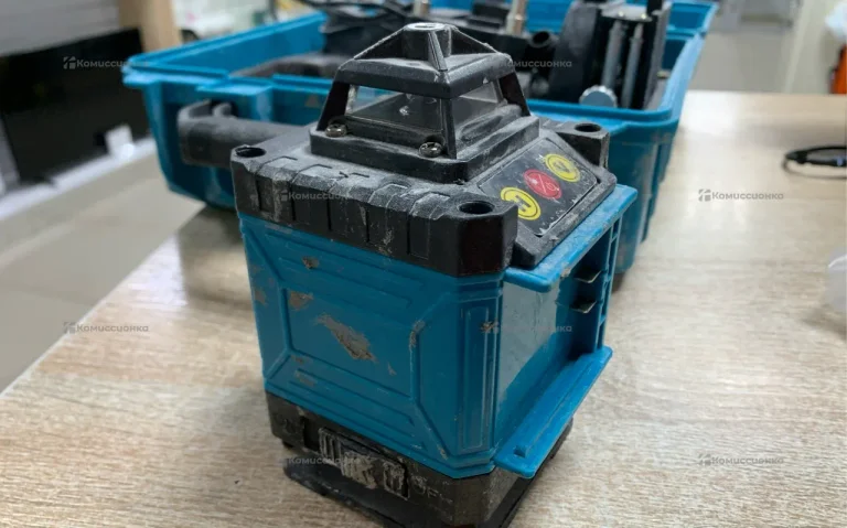 Лазерный уровень макита