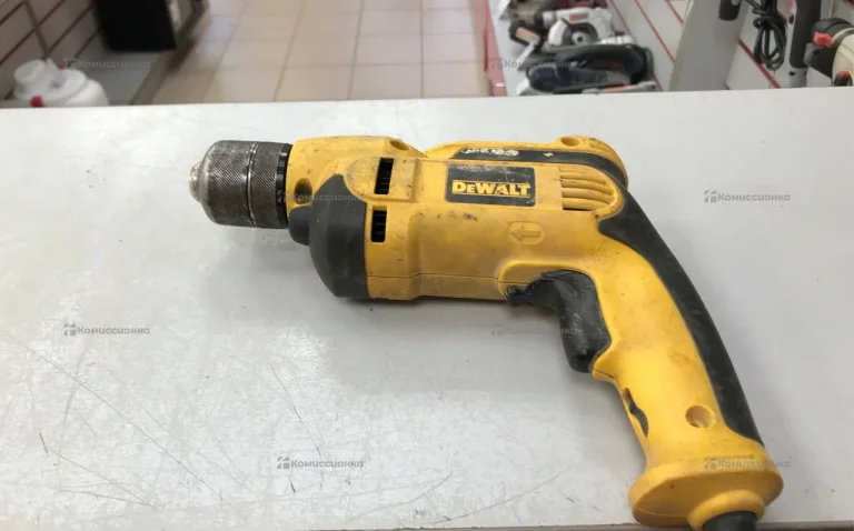 Дрель-шуруповерт dewalt DWD-112S
