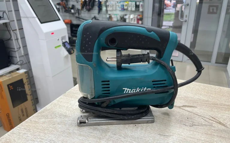 Электролобзик makita 4329