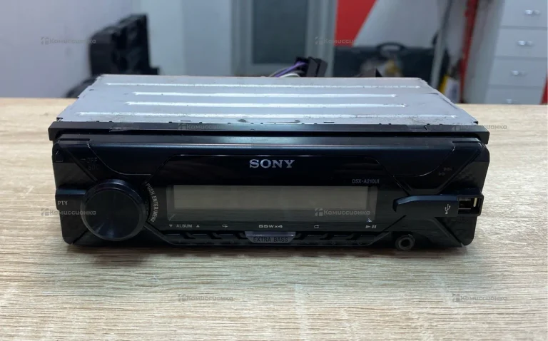 Автомагнитола Sony DSX-A210UI