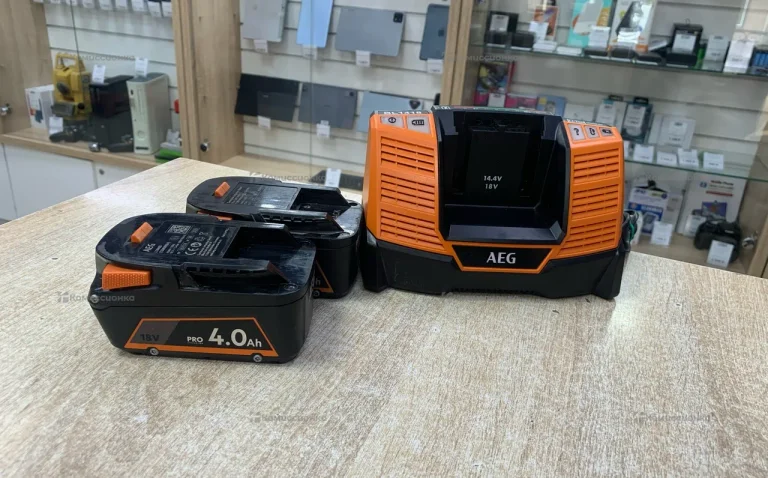 Зарядное устройство AEG BL1418 + 2 АКБ AEG L1840S