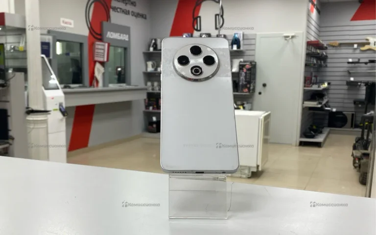 Tecno Spark 30 8/256 ГБ